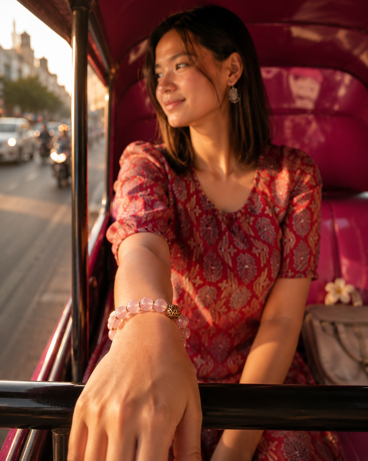Golden hour moments & city dreams ✨